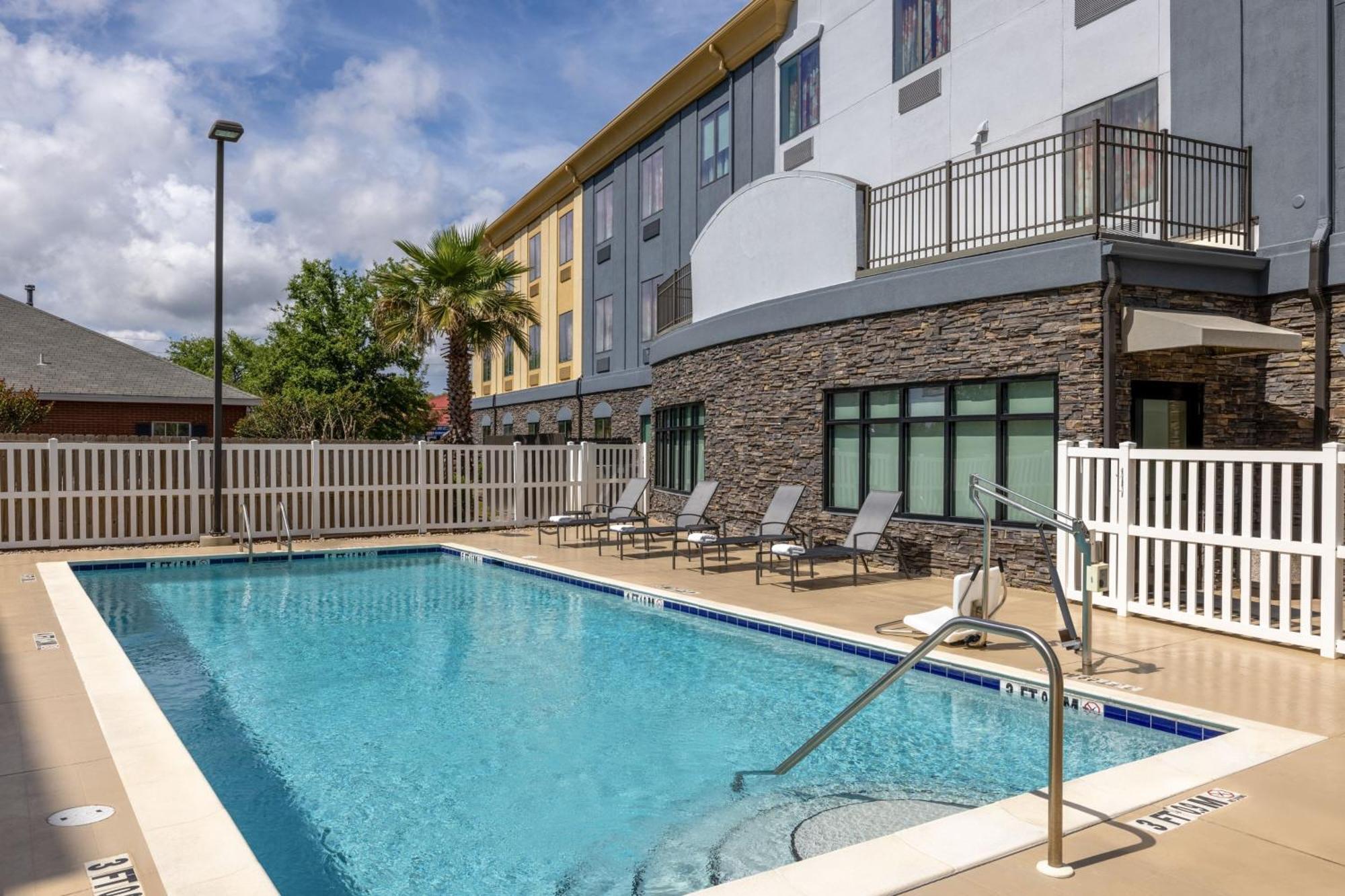 Fairfield Inn & Suites By Marriott Fort Walton Beach Hurlburt Area Exterior foto